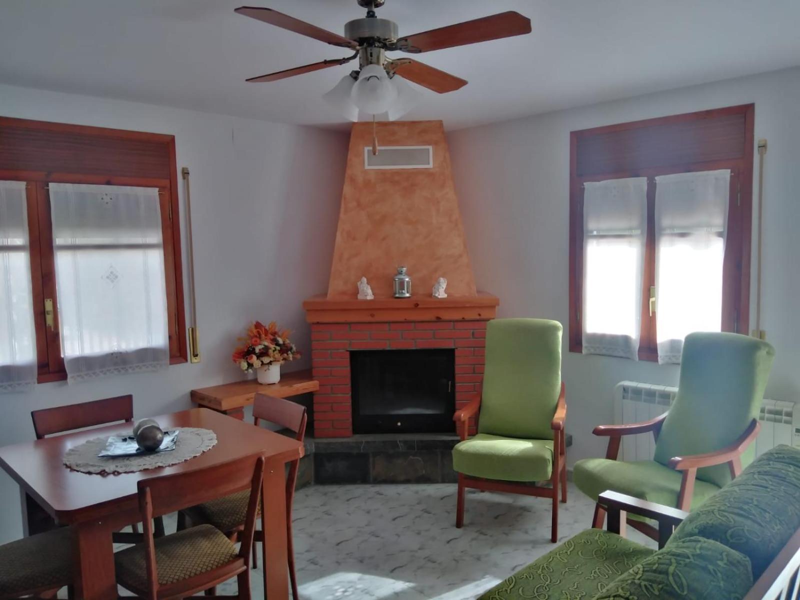 Apartamento Rural Casa Paco Con Jacuzzi Exterior Y Barbacoa Aínsa Kültér fotó