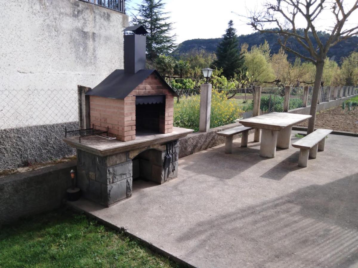 Apartamento Rural Casa Paco Con Jacuzzi Exterior Y Barbacoa Aínsa Kültér fotó