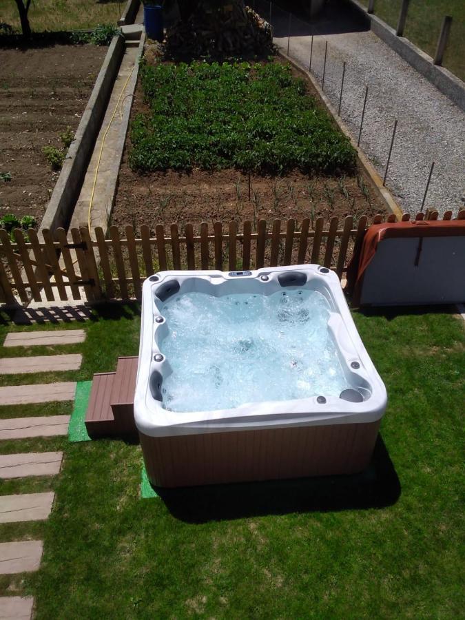 Apartamento Rural Casa Paco Con Jacuzzi Exterior Y Barbacoa Aínsa Kültér fotó