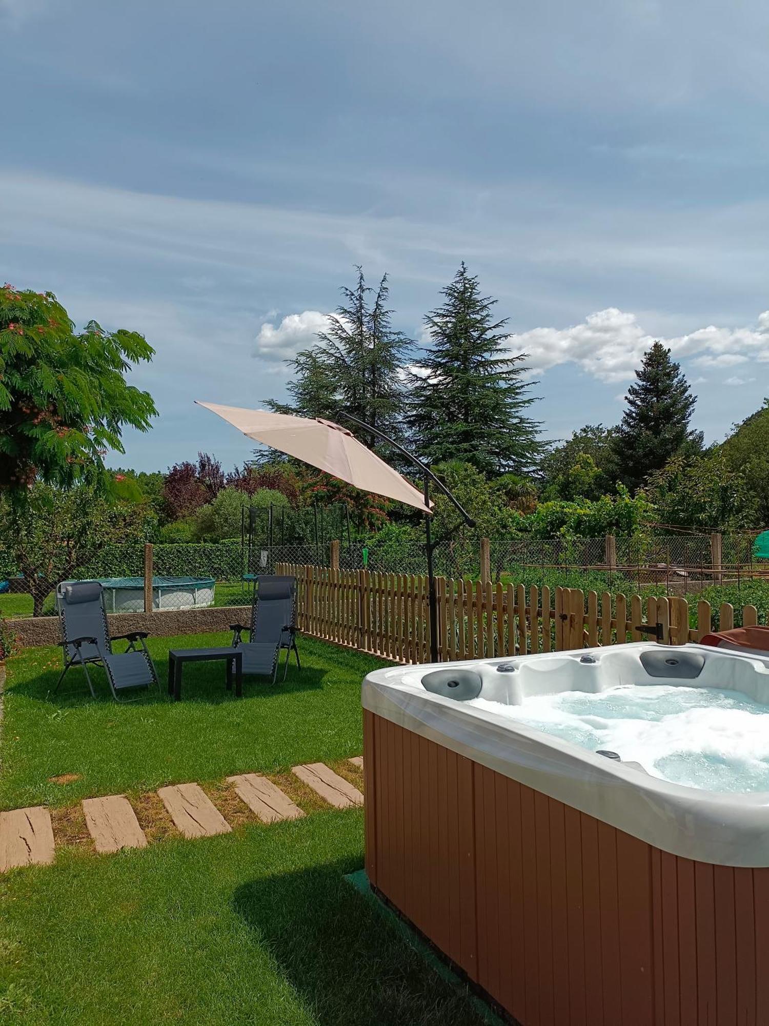 Apartamento Rural Casa Paco Con Jacuzzi Exterior Y Barbacoa Aínsa Kültér fotó